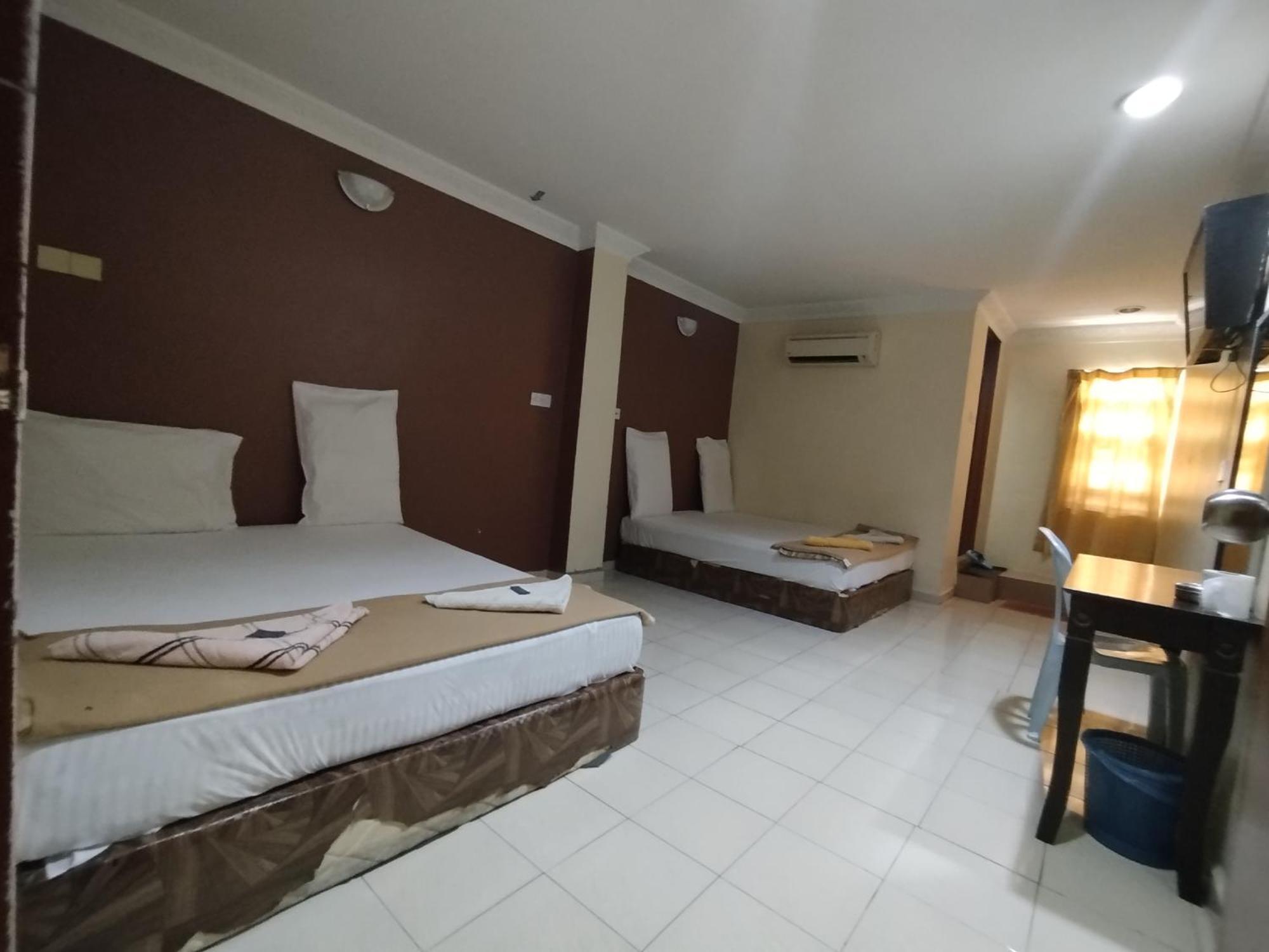 Sentosa Villa Hotel Klang Exterior photo